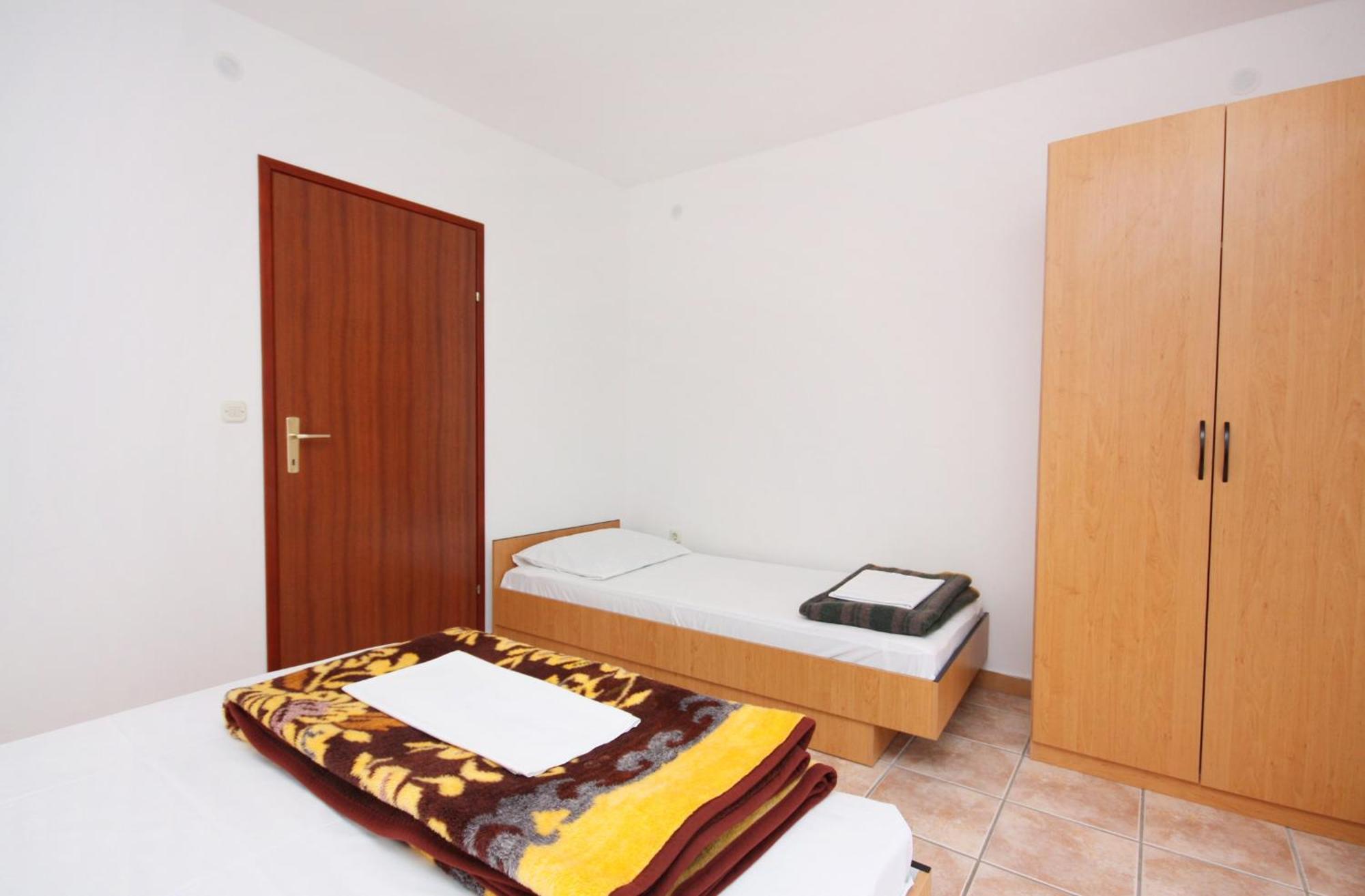 Apartments With A Parking Space Jezera, Murter - 5107 ห้อง รูปภาพ